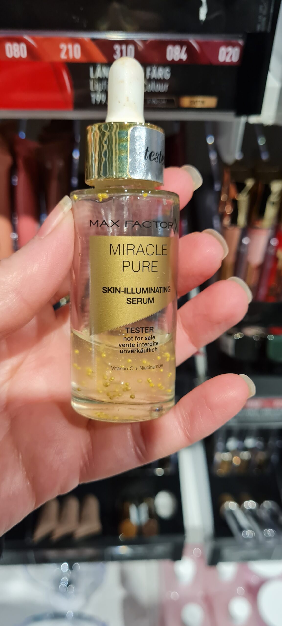 Miracle pure skin illuminating serum från Max Factor
